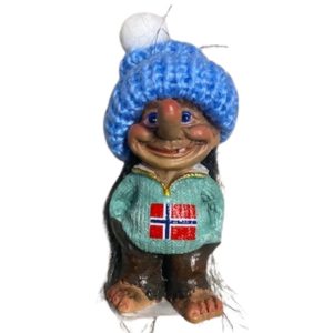 Norske Troll figurer med strikke lue - Blå