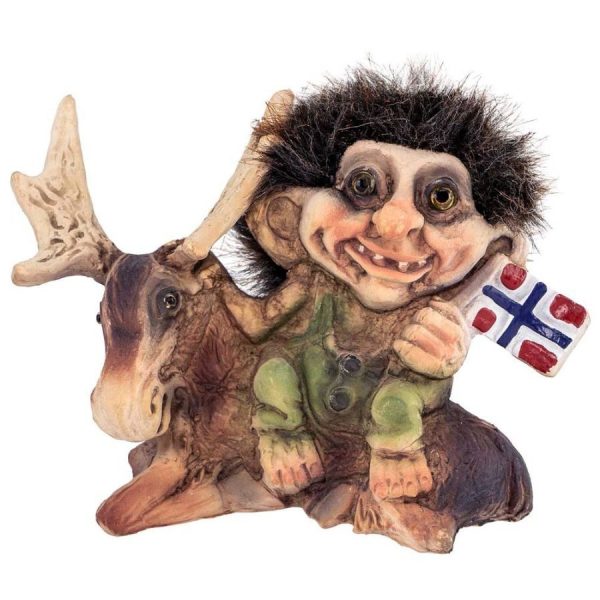 Ny Form Troll med elg og flagg (Troll nr. 064)