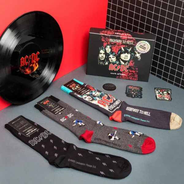 Official Ac/Dc Sokker i gave eske