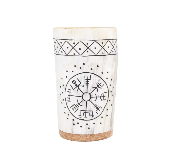 Kopp av horn, Vegviser og bord